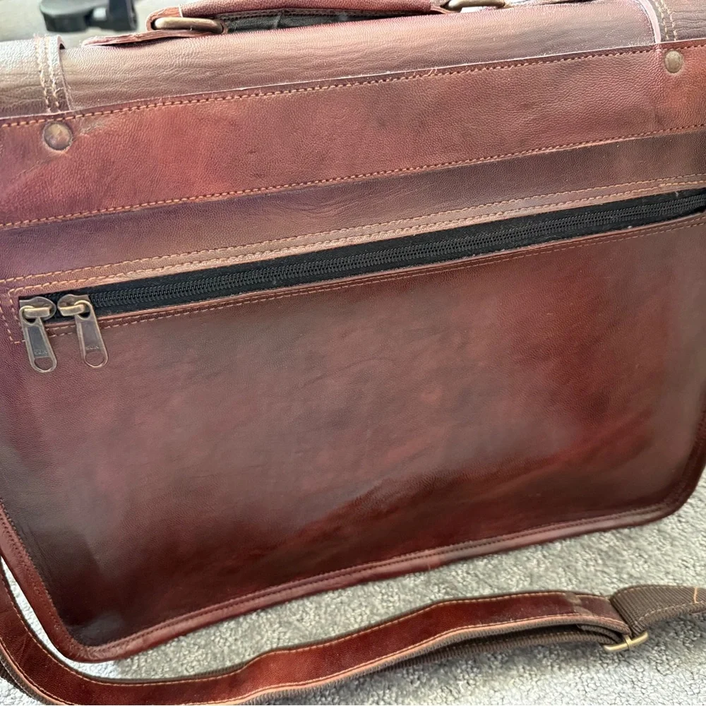 Brown Leather Men's Briefcase - Classic Professional Satchel